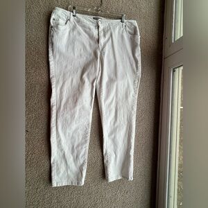 Jessica London Women’s 18W White Straight Leg Jeans NWOT